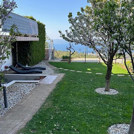 Terra Magica Deluxe Apartment Or Room With Private Parking, Terrace And Sea View Rijeka Exterior foto