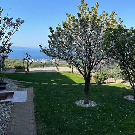 Terra Magica Deluxe Apartment Or Room With Private Parking, Terrace And Sea View Rijeka Exterior foto
