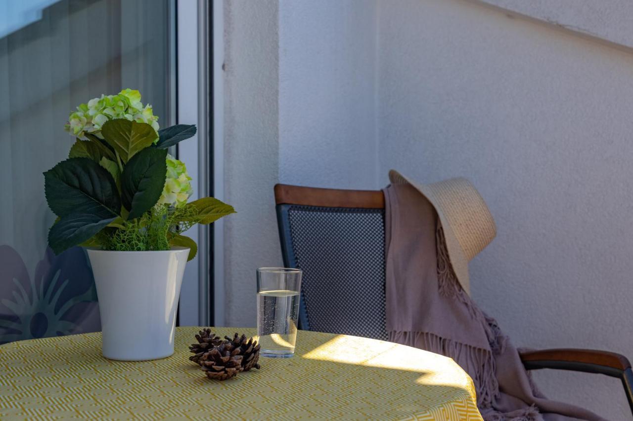 Terra Magica Deluxe Apartment Or Room With Private Parking, Terrace And Sea View Rijeka Exterior foto